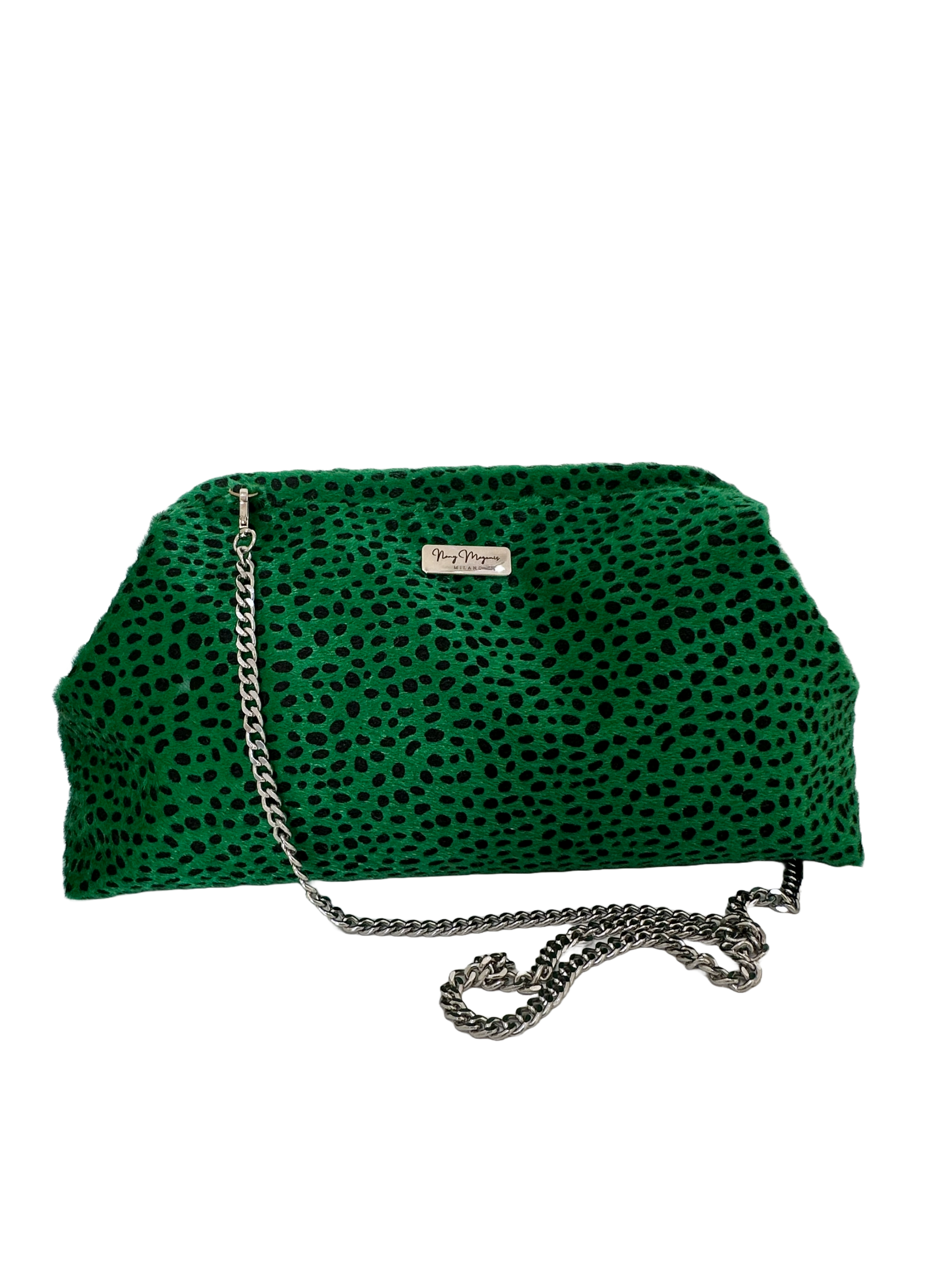 Borsa artigianale a spalla e tracolla in tessuto con fantasia animalier e di colore verde. Modello Bibian di Nany Magenis