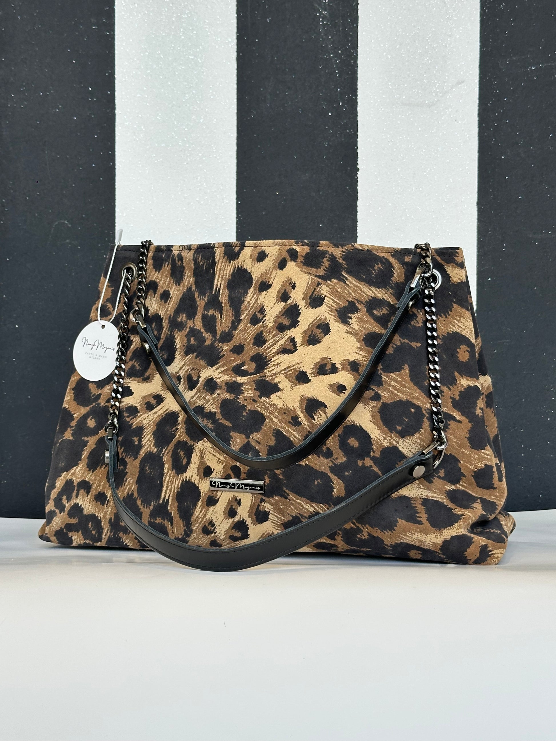 Borsa artigianale a spalla e tracolla in vera pelle con fantasia animalier leopardata. Modello Ismi di Nany Magenis