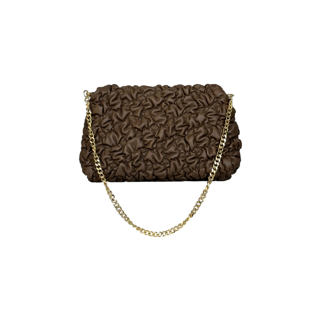 Borsa Artigianale Amada in pelle arrricciata color marrone con catena regolabile di Nany Magenis