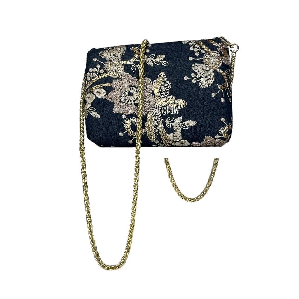 Borsa Artigianale Amada in jeans con fiori oro e con catena regolabile di Nany Magenis